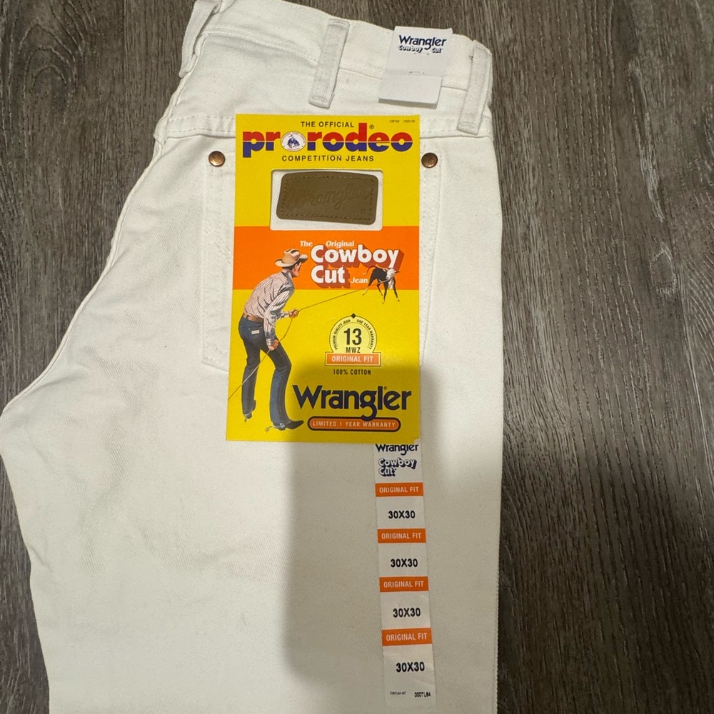 Wrangler Cream Cowboy Cut Jeans